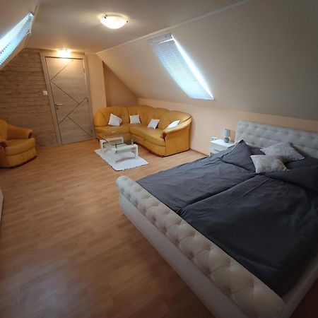 Nikolux Apartman Hajdúszoboszló Exterior foto